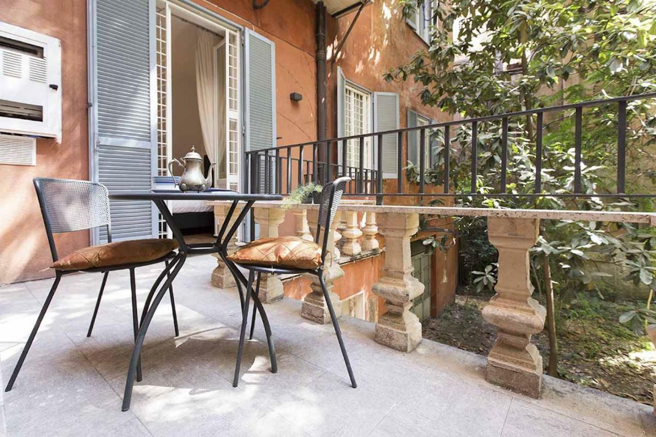 Holiday Apartment Bernini Near The Trevi Fountain - 4 Bedroom Rome Exterior photo